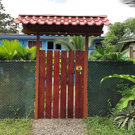 Hotel One Love Puerto Viejo Puerto Viejo de Talamanca エクステリア 写真