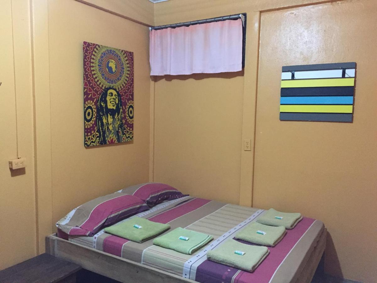 Hotel One Love Puerto Viejo Puerto Viejo de Talamanca エクステリア 写真