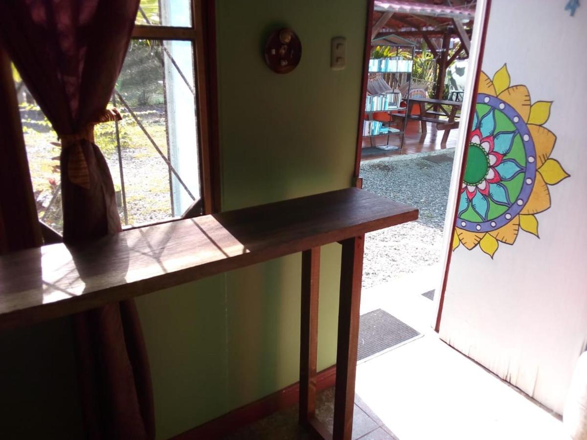 Hotel One Love Puerto Viejo Puerto Viejo de Talamanca エクステリア 写真