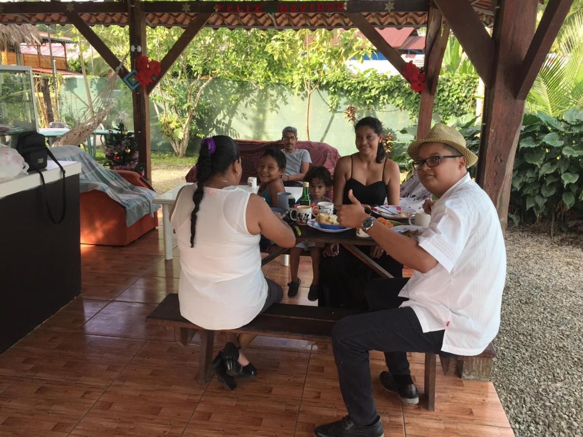 Hotel One Love Puerto Viejo Puerto Viejo de Talamanca エクステリア 写真